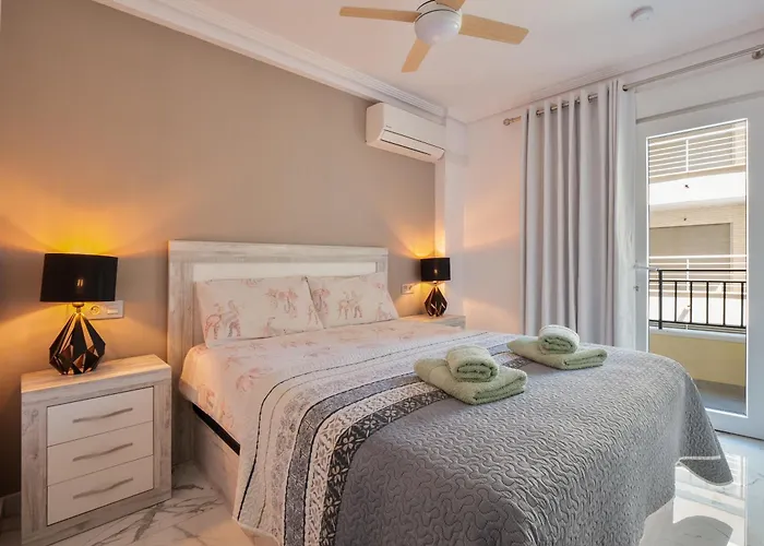 Apolo Beach Front - Sea View Luxury Apartment